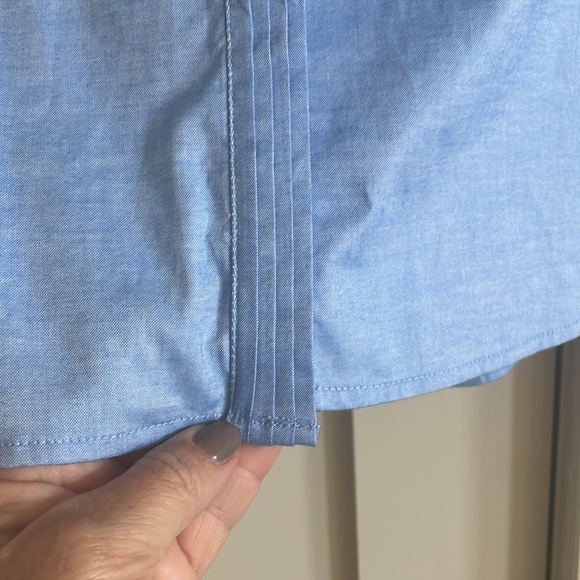 NWT White House Black Market button down shirt size 6 - Picture 5 of 10